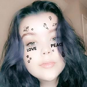 Meet your Posher, Chloe